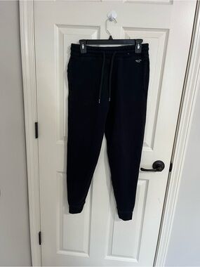 Hollister Men's Black Slim Fit Joggers